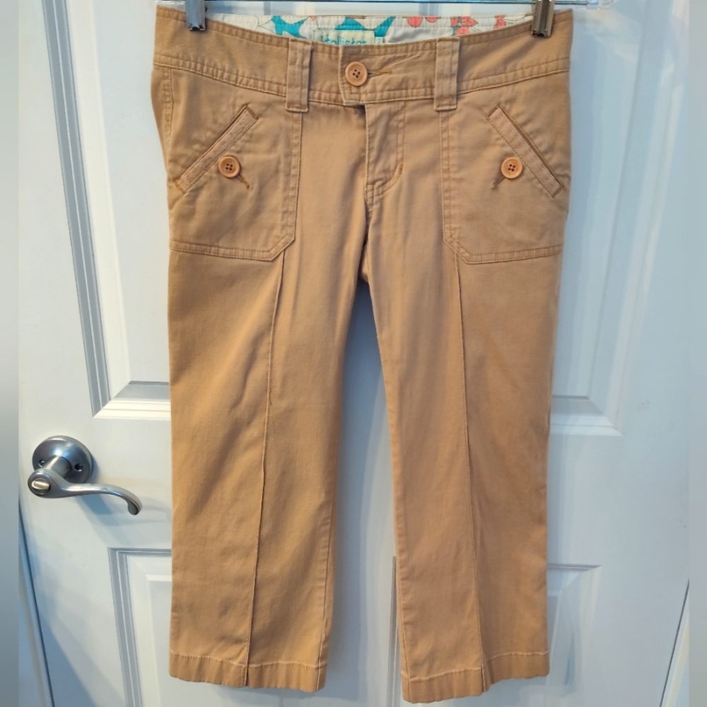 Y2K Hollister Tan Capris button pockets size 0
